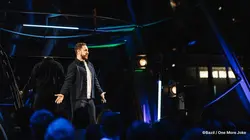 One More Joke à la tour Eiffel