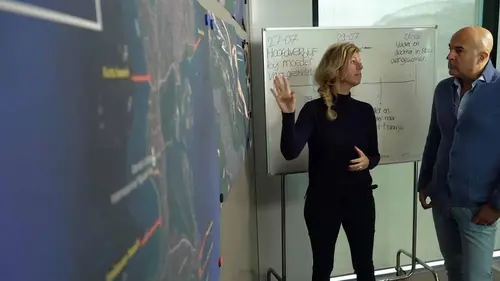 Ontvoerd S04E01 Turkije: Yada en Aydin