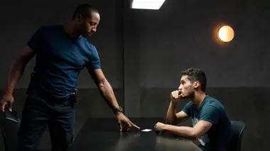 OPJ S02E09 A mains armées