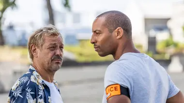OPJ S04E01 Dimitri (Sauver Charlie)