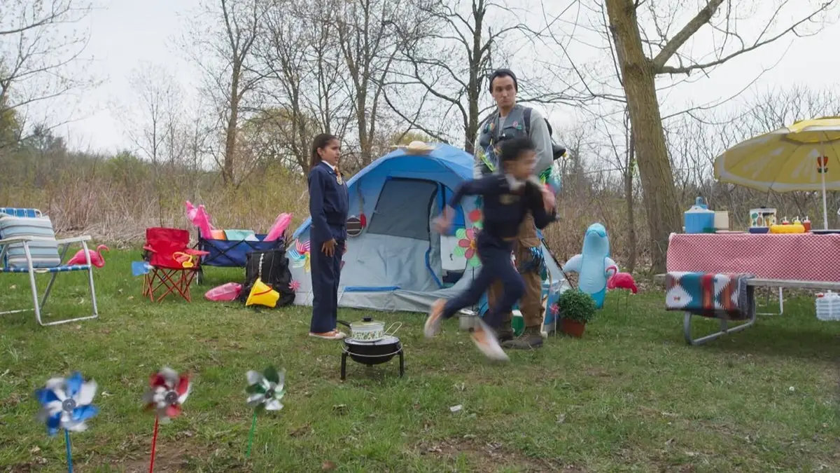 Organisation super insolite S03E05 L'anniversaire d'Orla