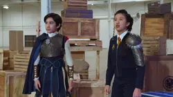 Organisation super insolite S03E33 Solidaires contre l'insolite