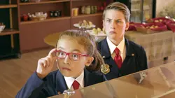 Organisation super insolite S02E04 L'Équipe O en streaming