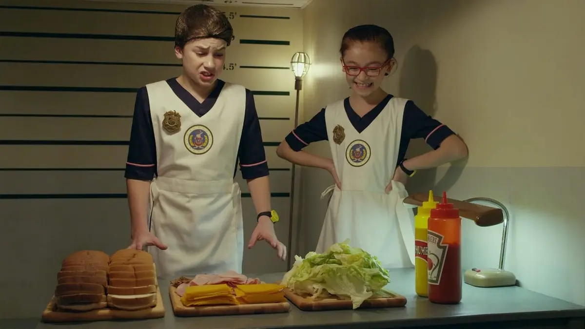 Organisation super insolite S02E15 Le cauchemar culinaire d'Oksana