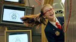 Organisation super insolite S02E22 Déficit insolite