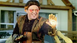 Organisation super insolite S02E25 Deux agents et un bébé