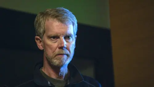 Ovni : les dossiers déclassifiés américains S02E01 Ovnis au combat