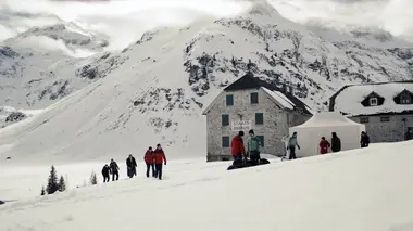 Pagan Peak S01E01 Ténèbres