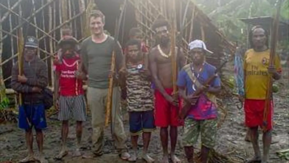 Papouasie occidentale : mon année chez les Korowai E03 Mon année chez les Korowai