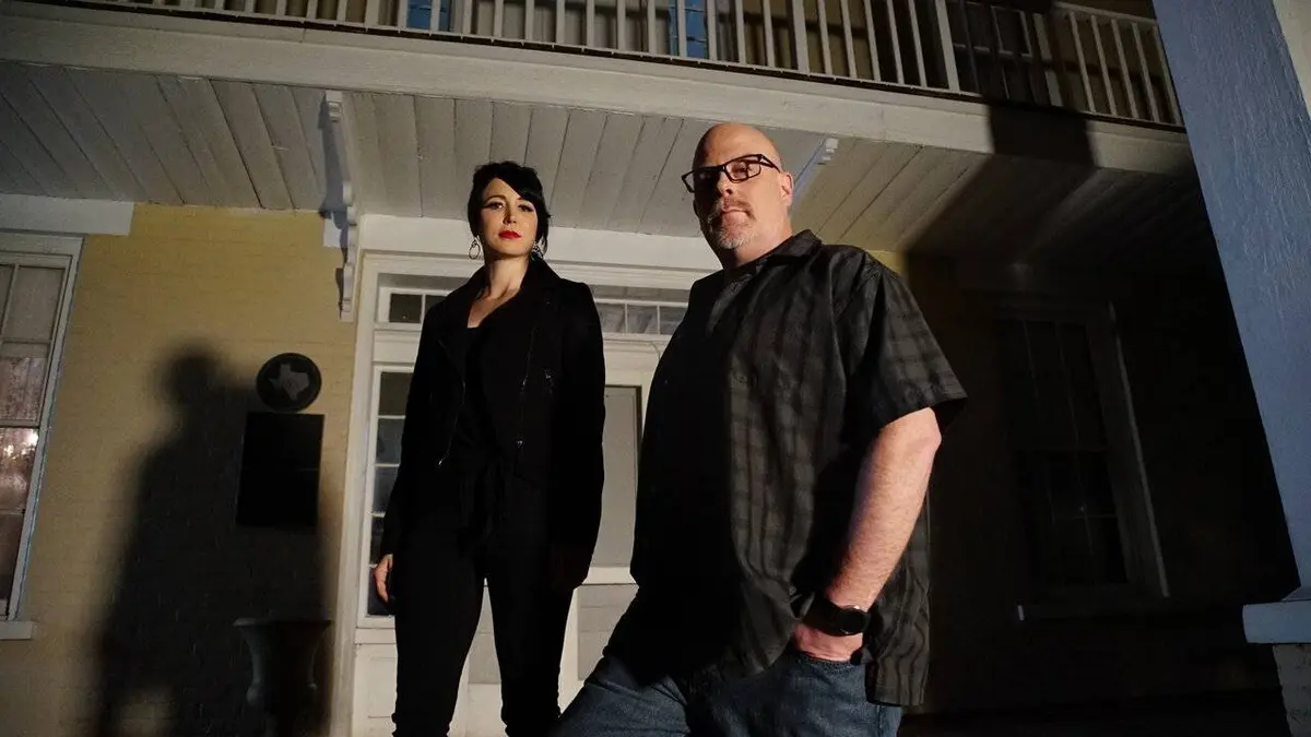 Paranormal : les dossiers Holzer S01E03 Secrets d'outre-tombe