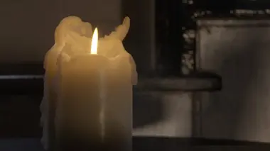 Ombres au cimetière