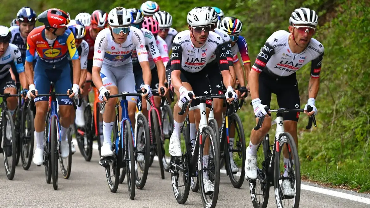 Pardubice, Pernstynske nam - Dlouhe strane (173 km)