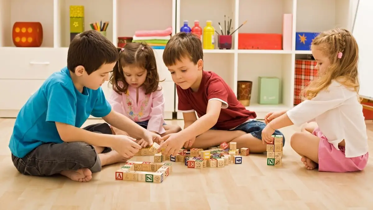 Parents, un jeu d'enfant S01E09 Les devoirs à la maison