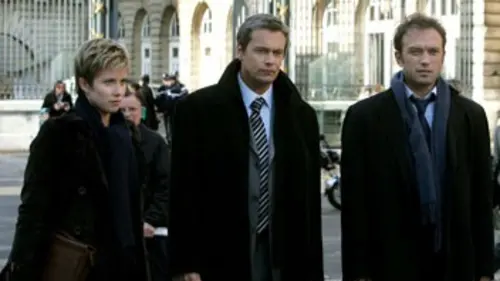 Paris enquêtes criminelles S02E04 Complot