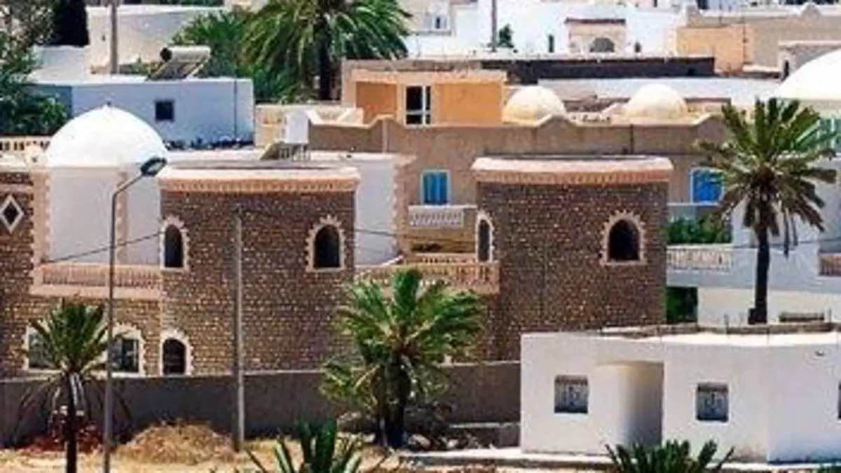Partir autrement en famille S05E00 Tunisie, Djerba