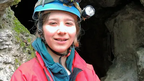 Passe me voir ! E240 Laura et le monde souterrain