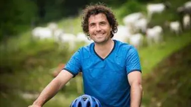 Passe-moi les jumelles