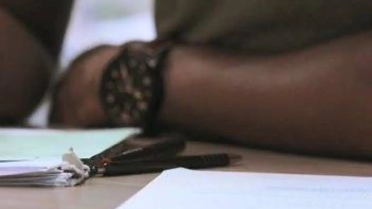 Passe ton bac d'abord