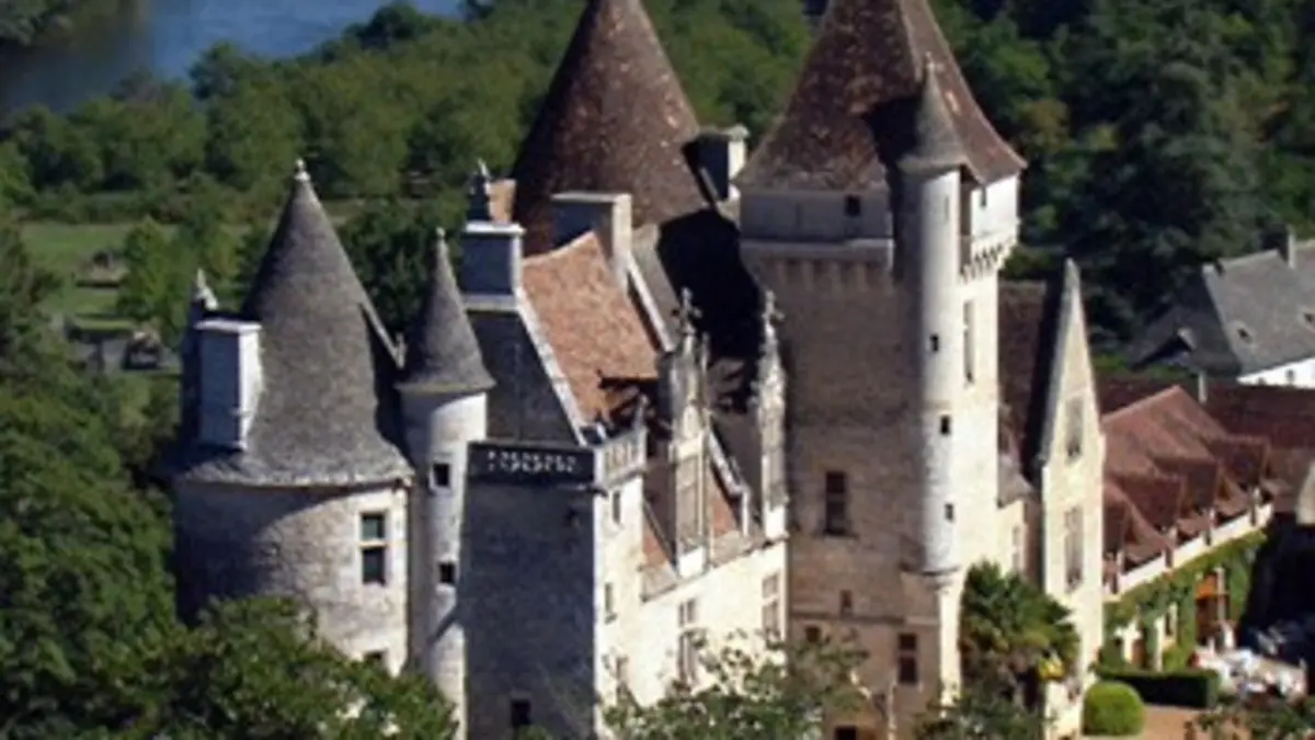 Châteaux du Périgord, lumières du Cotentin Du Périgord au Cotentin