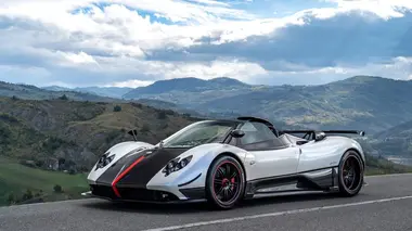 Passion Supercars Pagani Zonda et Mercedes AMG