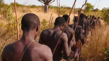 La mascarade des Makishi