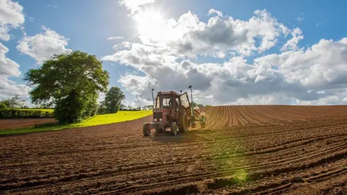 Paysans, passer la main ?"