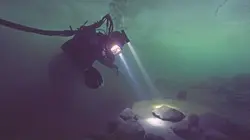 Pêcheurs d'or : Sous la glace