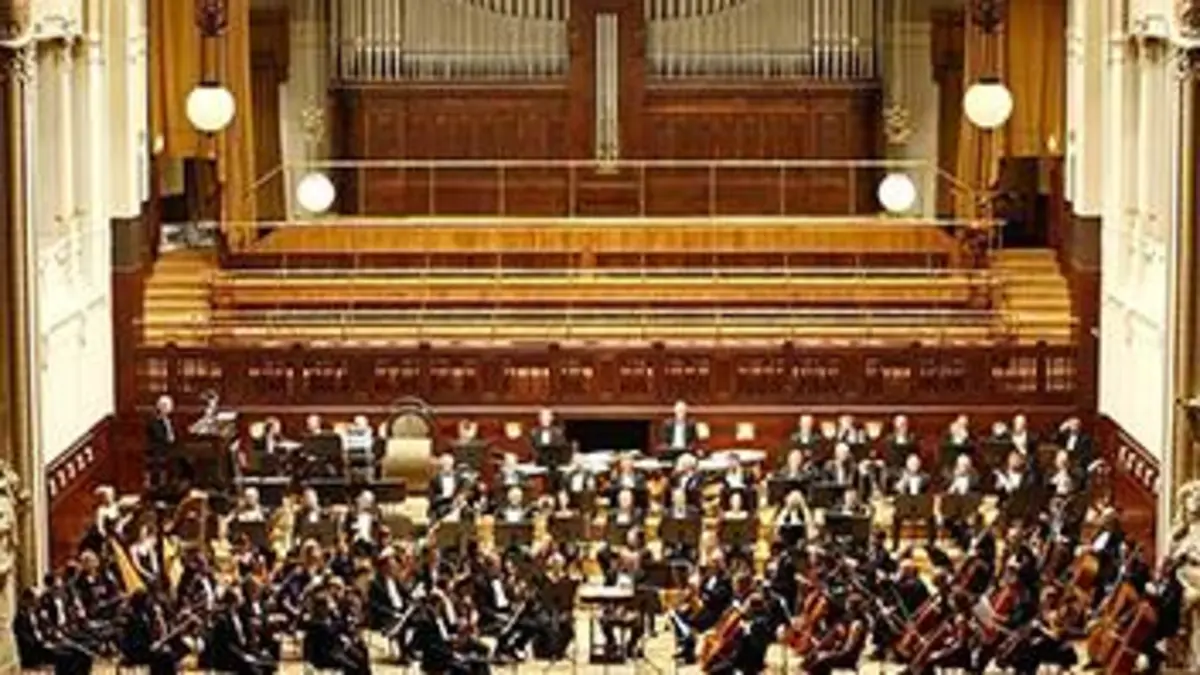 Penderecki dirige Penderecki et Krejcí au Festival de Prague