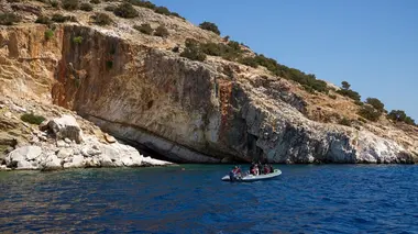 Percer le mythe de l'Atlantide La pyramide maritime