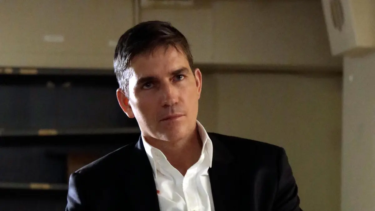 Person of Interest S04E21 Le complexe du sauveur