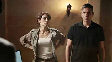 Person of Interest S01E20 Dans le dos