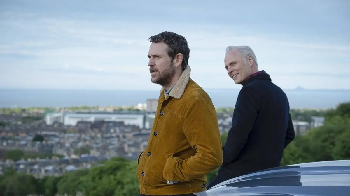 Petit meurtre entre frères S01E02
