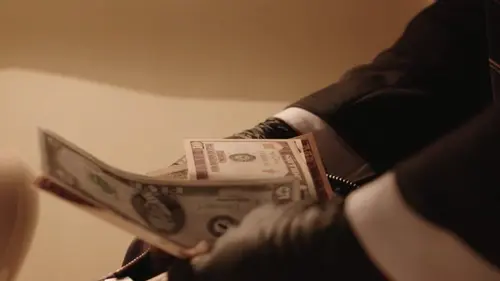 Petits meurtres entre collègues Mitchell Sims et Ruby Padgett