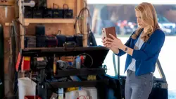 Visuel de Petits meurtres sur le campus : coup de théâtre