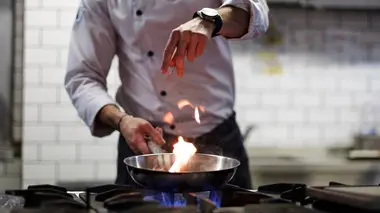 Endives de noel vapeur, sauce parmesan et foie gras / invité Olivier Poels
