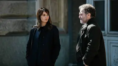 Petra S01E01 Rites mortuaires