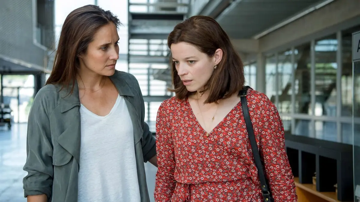 Peur sur le lac S01E01