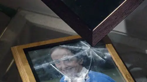 Phénomène paranormal S04E10 Poussière, tu redeviendras poussière