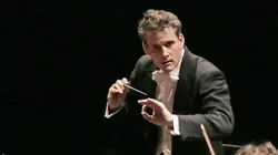 Philippe Jordan dirige l'Orchestre de l'Opéra de Paris