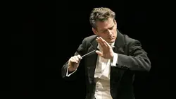 Philippe Jordan dirige l'Orchestre de l'Opéra de Paris