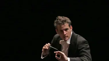 Philippe Jordan dirige l'Orchestre de l'Opéra de Paris Symphonies n°2 et n°4 de Tchaïkovski