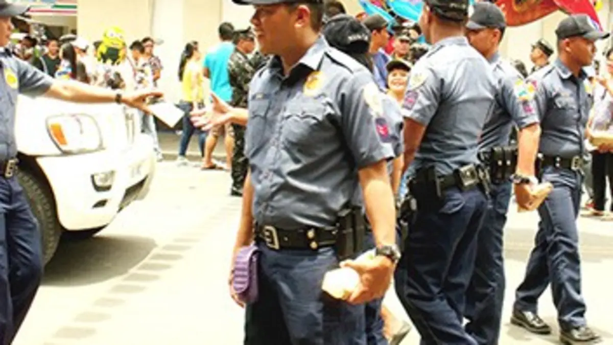 Philippines : le président en guerre contre les dealers