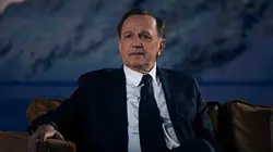 Phoenix S01E01