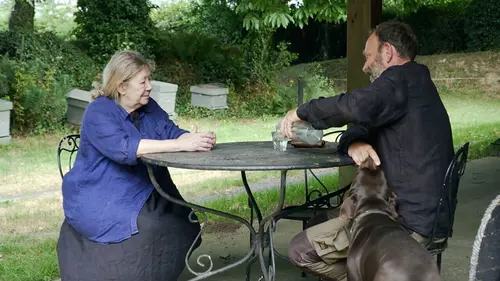 Pierre Creton, cinéaste, ouvrier agricole, plasticien et api