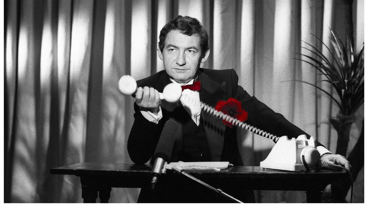 Pierre Desproges, une plume dans le culte