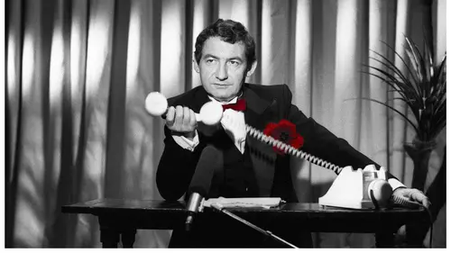 Pierre Desproges, une plume dans le culte