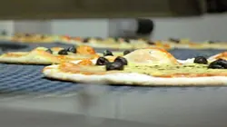 Visuel de Pizza industrielle, cherchez les ingrédients !