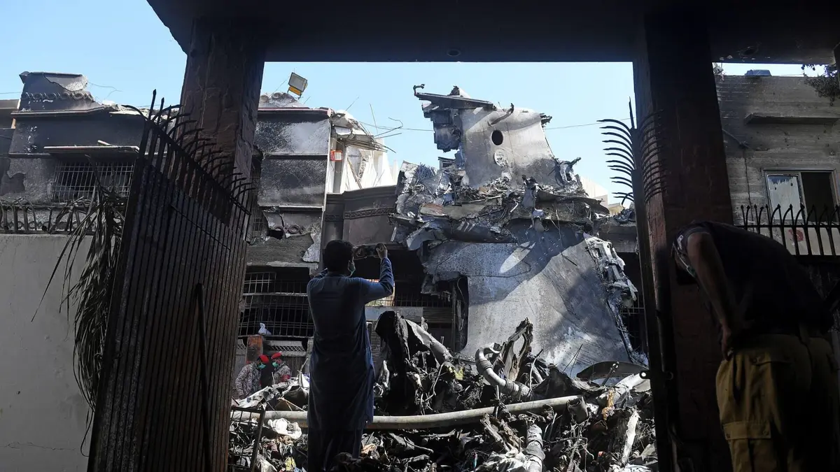 Plane Crash Recreated Pakistan 8303