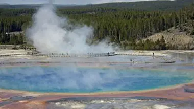 Planète Terre : aux origines de la vie S01E13 Yellowstone