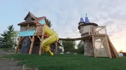 Cabane Fever S01E04 Bienvenue dans la jungle